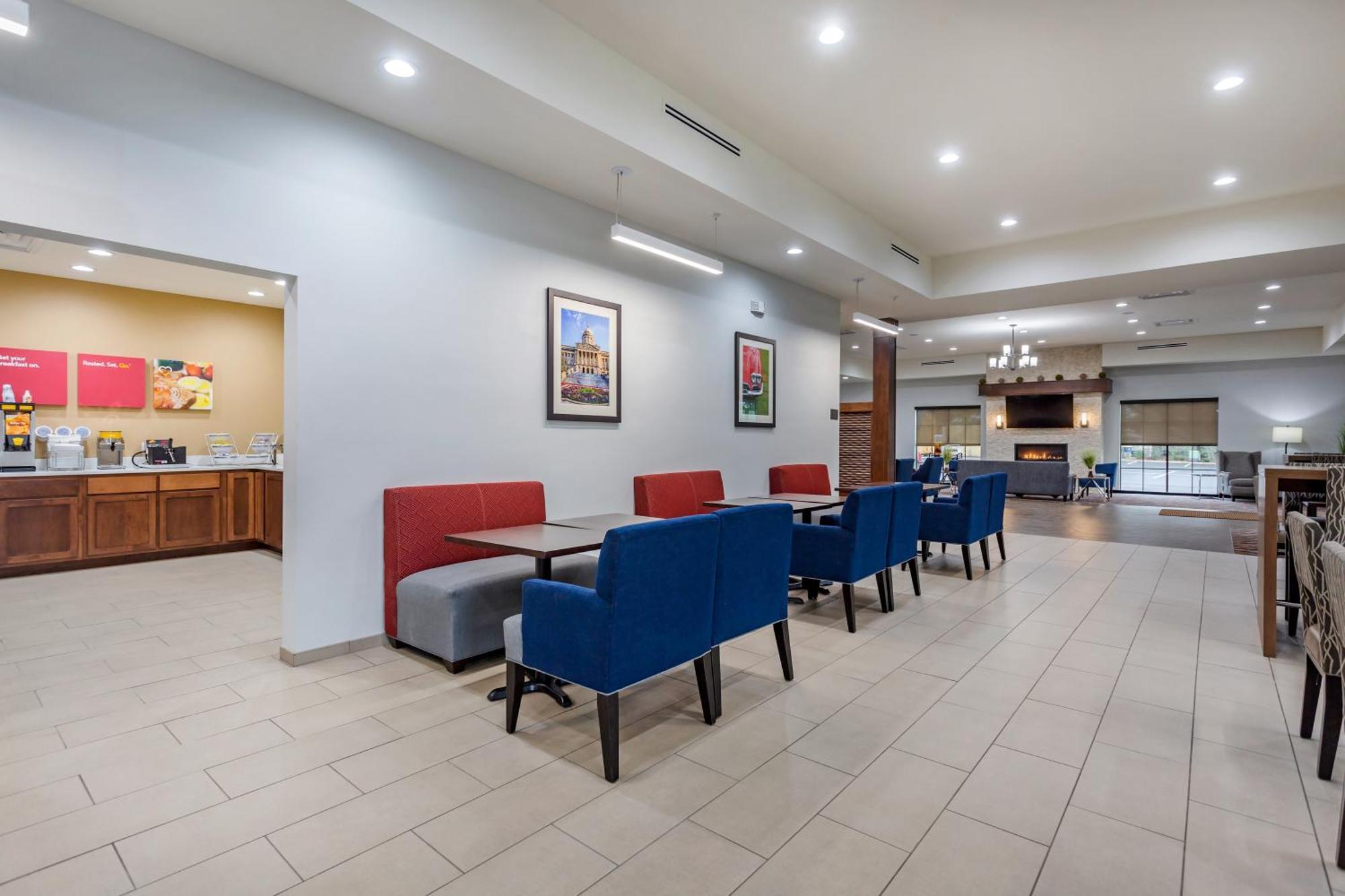 באולינג גרין Comfort Suites מראה חיצוני תמונה
