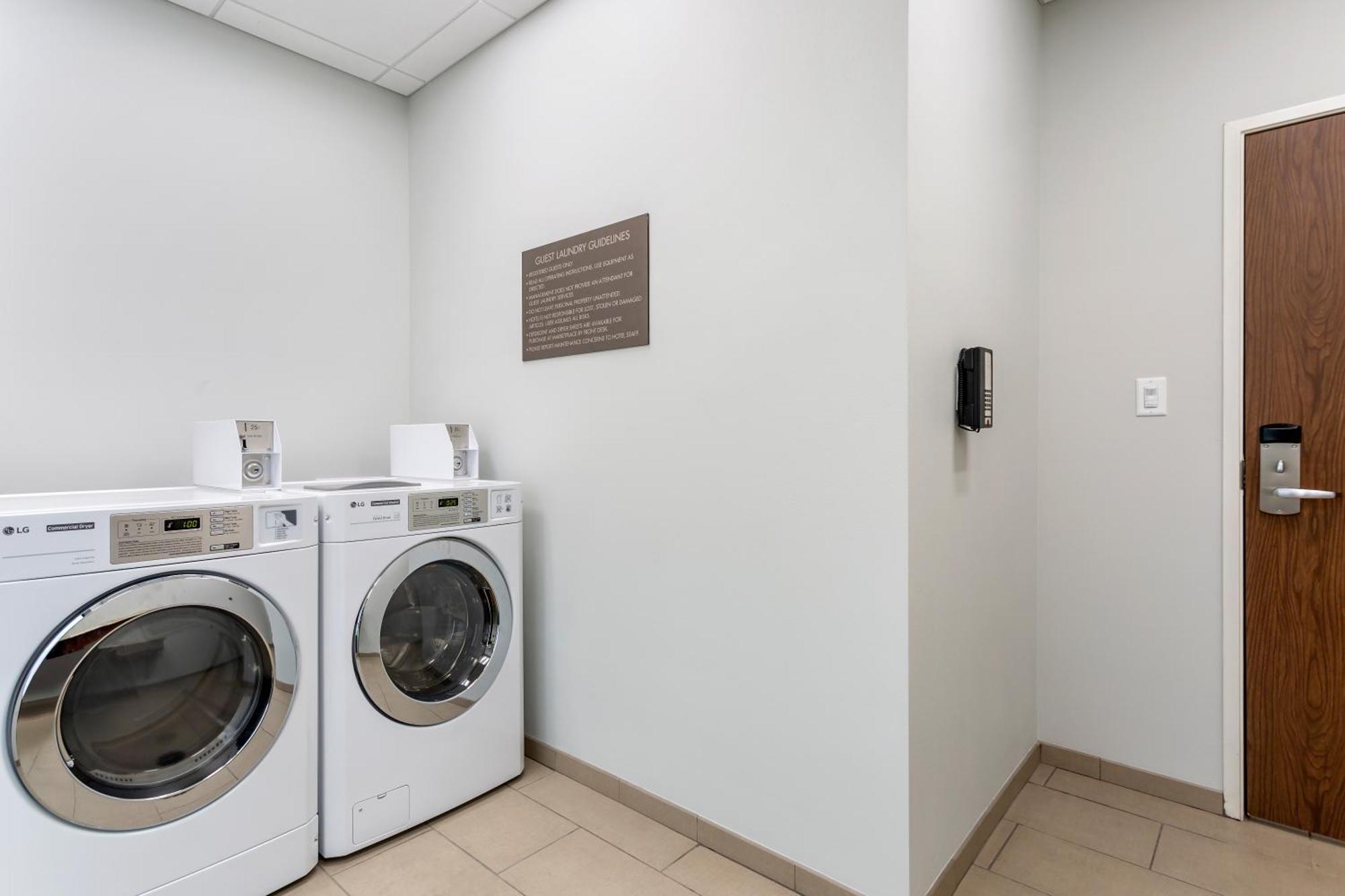 באולינג גרין Comfort Suites מראה חיצוני תמונה