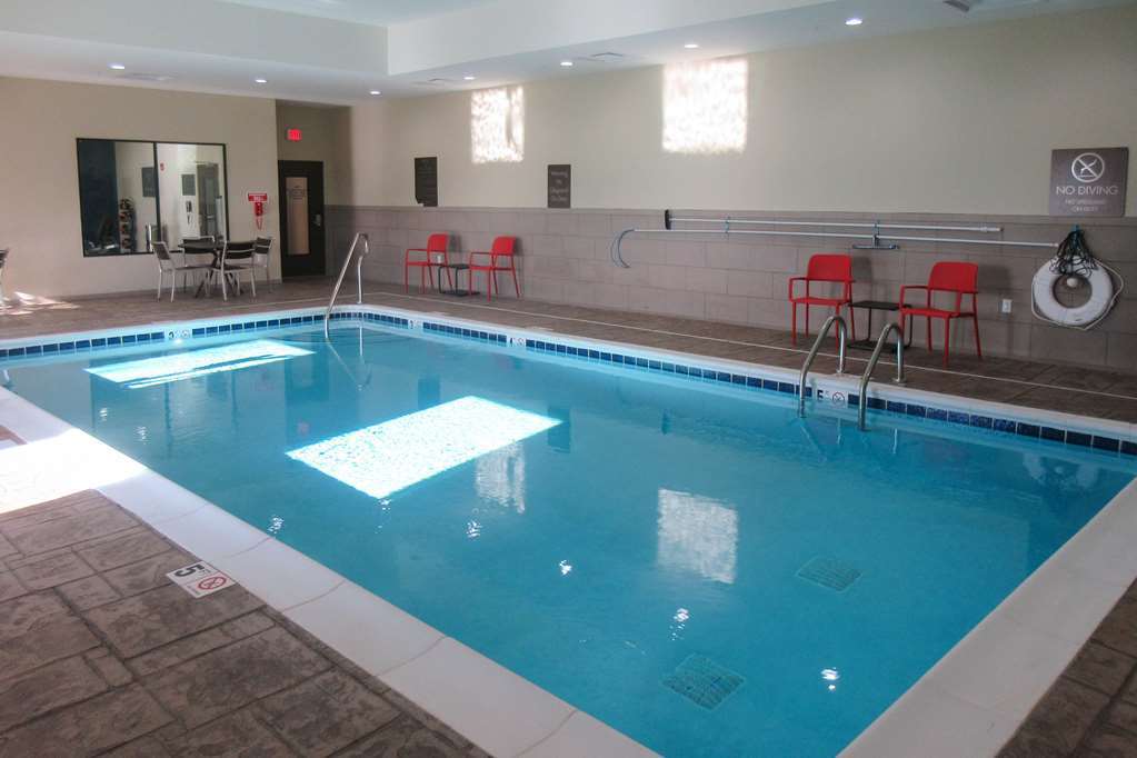 באולינג גרין Comfort Suites מתקנים תמונה